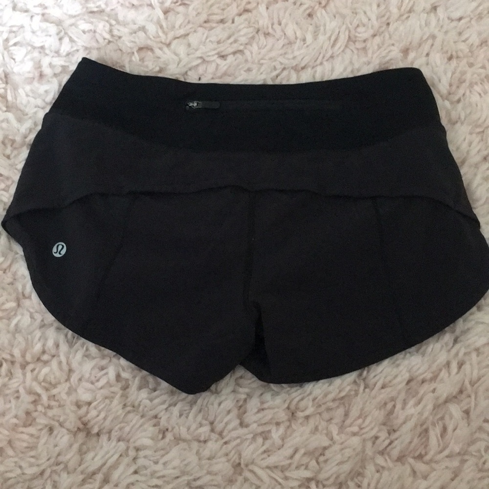 Lululemon black shorts